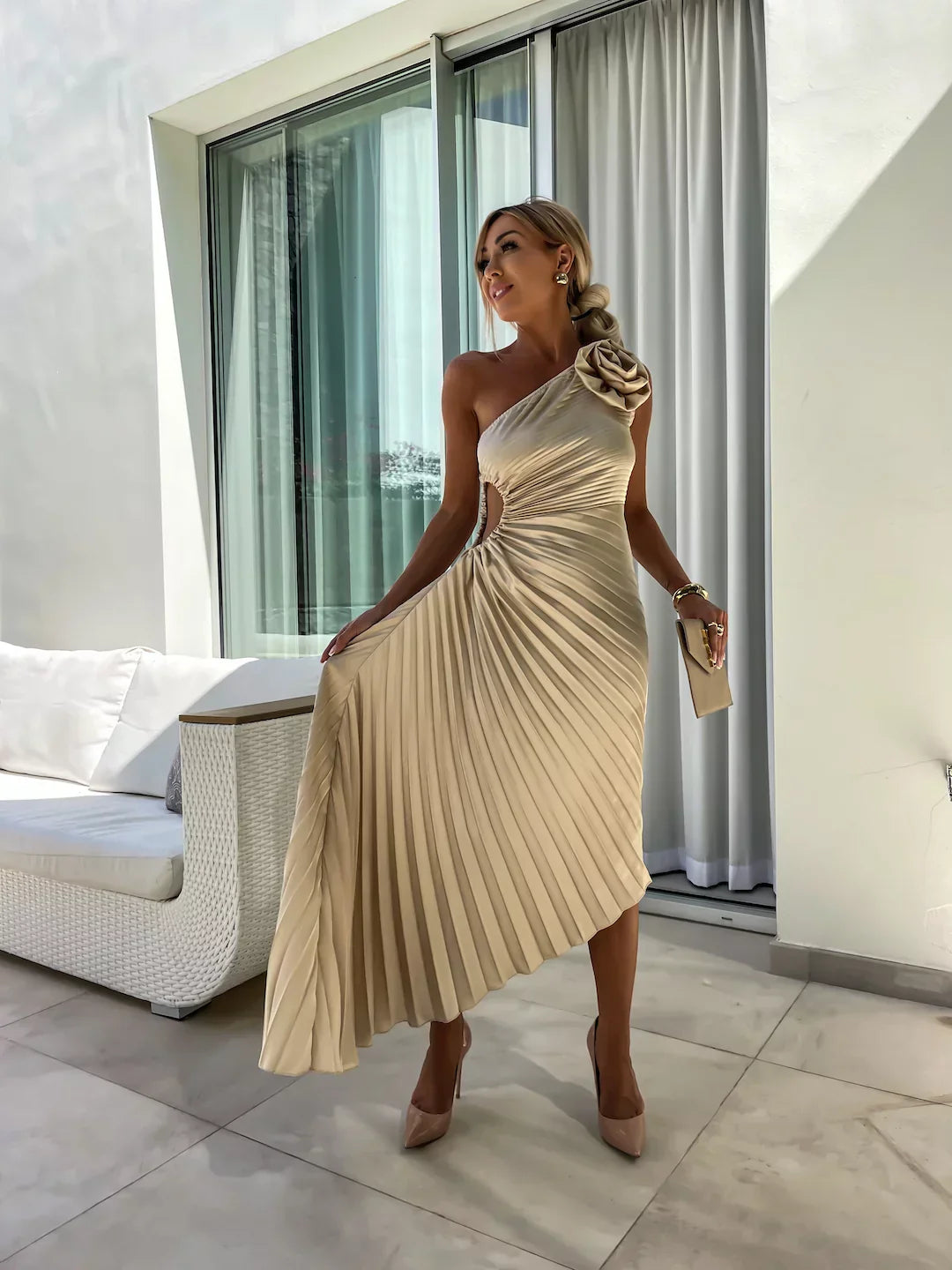ISLA | Enchanting One-Shoulder Floral Dress