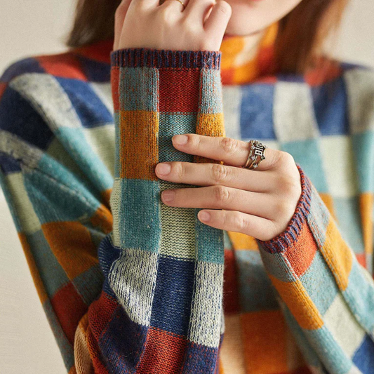 Kylie™ | Cozy Bouclé Pullover with Colourful Accents
